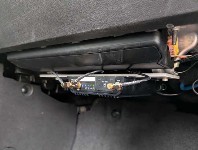 Cradlepoint mounted underneath glove box
