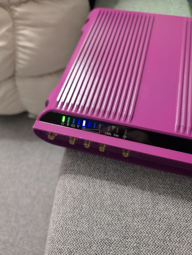 Unit powered up with illuminated LEDs